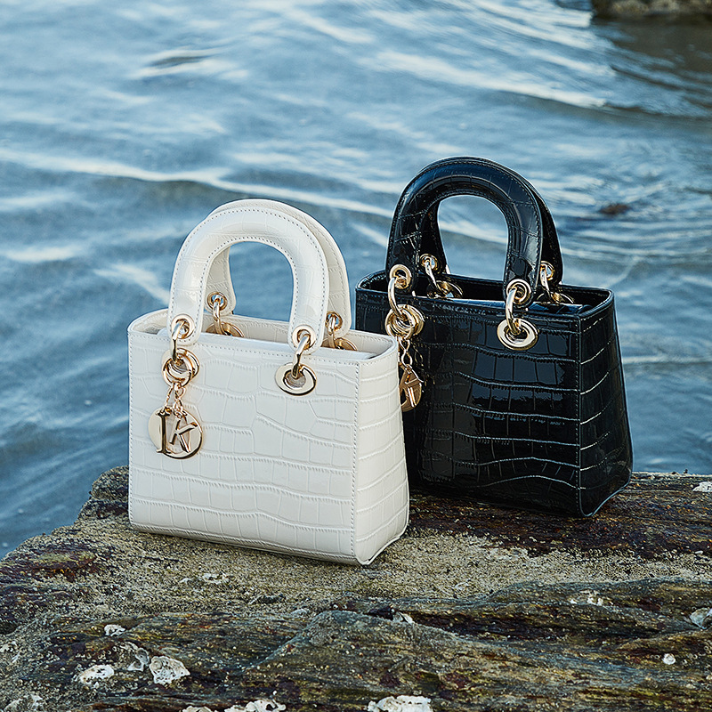 Bolsa transversal feminina de  - Luxury Bags Office avaliação e preço