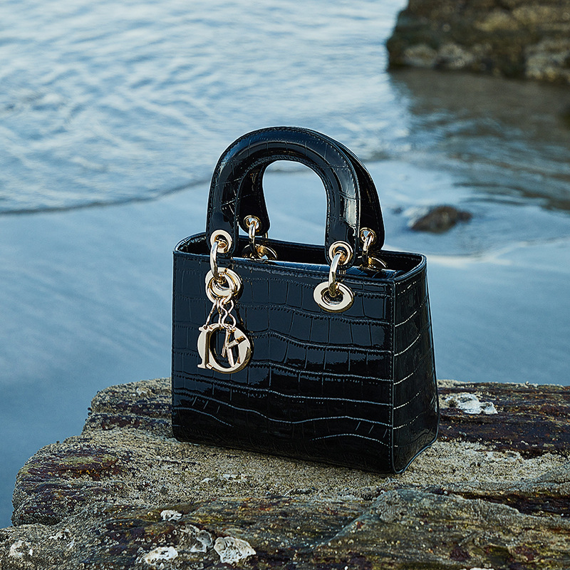 Bolsa transversal feminina de  - Luxury Bags Office avaliação e preço