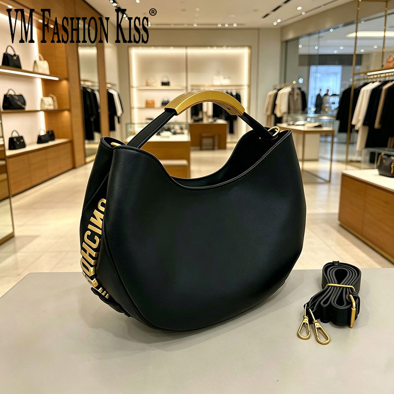 Bolsa Demi-Círculo Feminina co - Luxury Bags To Sell avaliação e preço