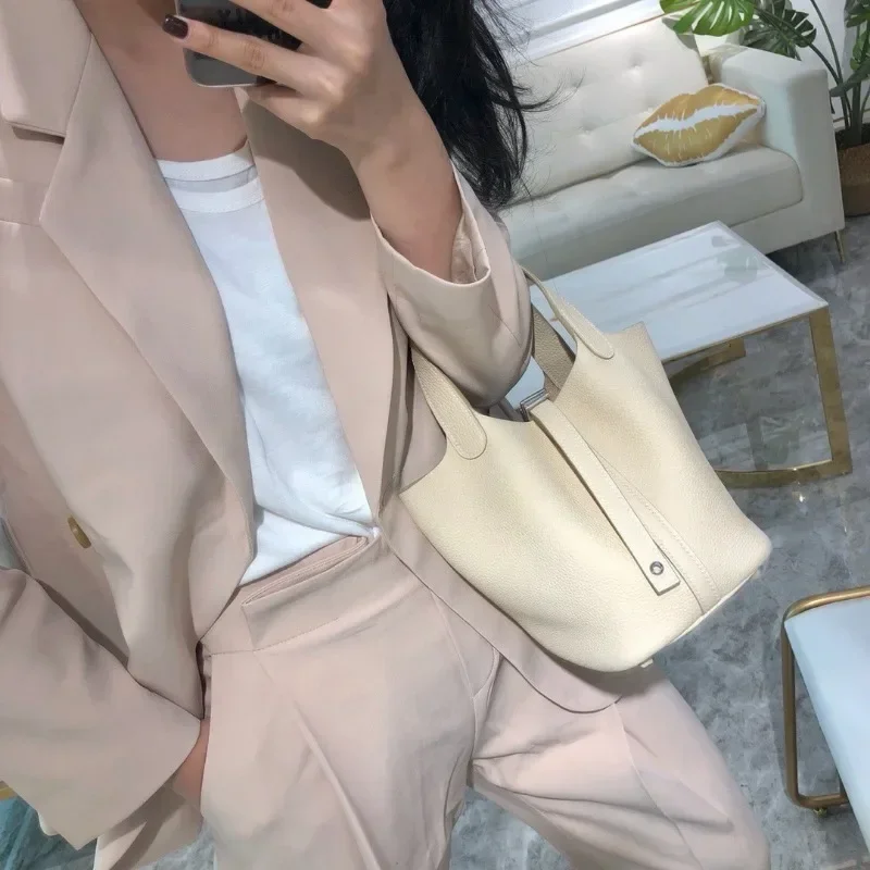 2023 nova cor de contraste bal - Luxury Bags Office avaliação e preço