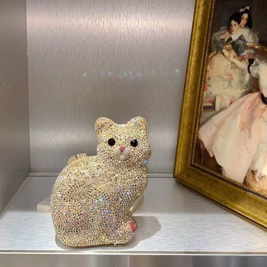 Bolsa de Mão Feminina em Forma - Luxury Bags Gold avaliação e preço