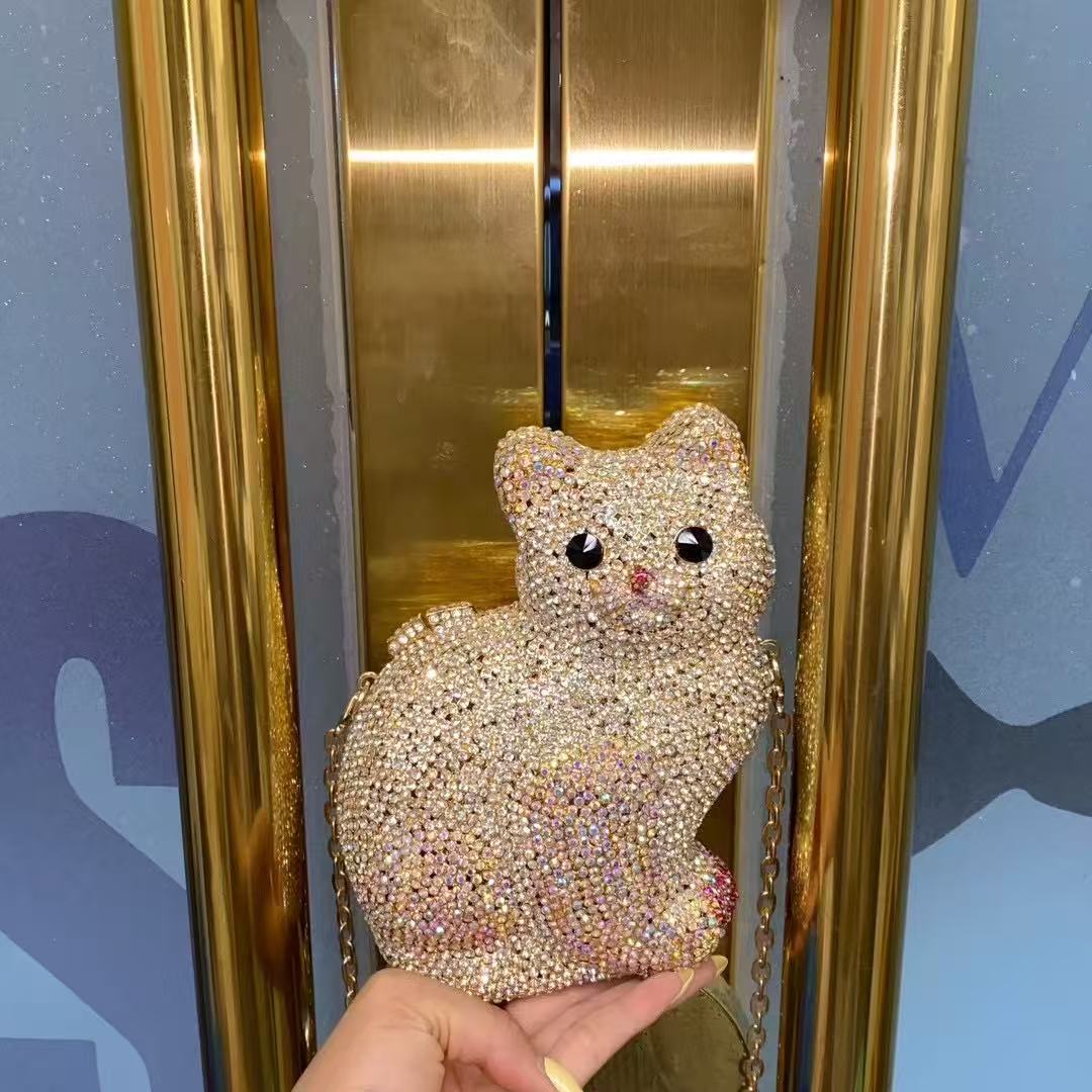 Bolsa de Mão Feminina em Forma - Luxury Bags Gold avaliação e preço